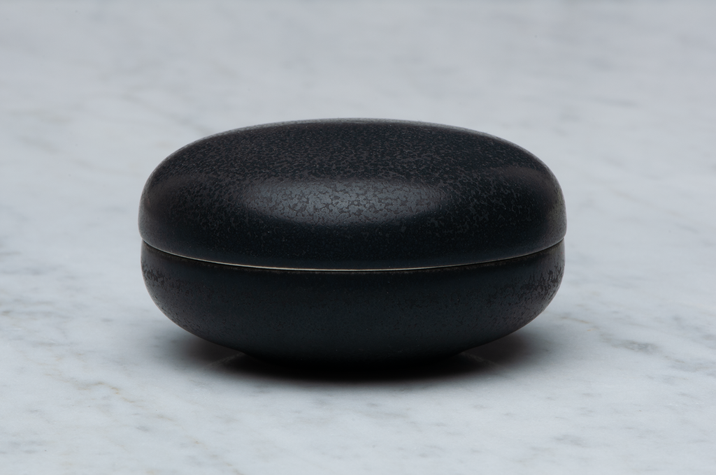 Slät svart matt keramikask 