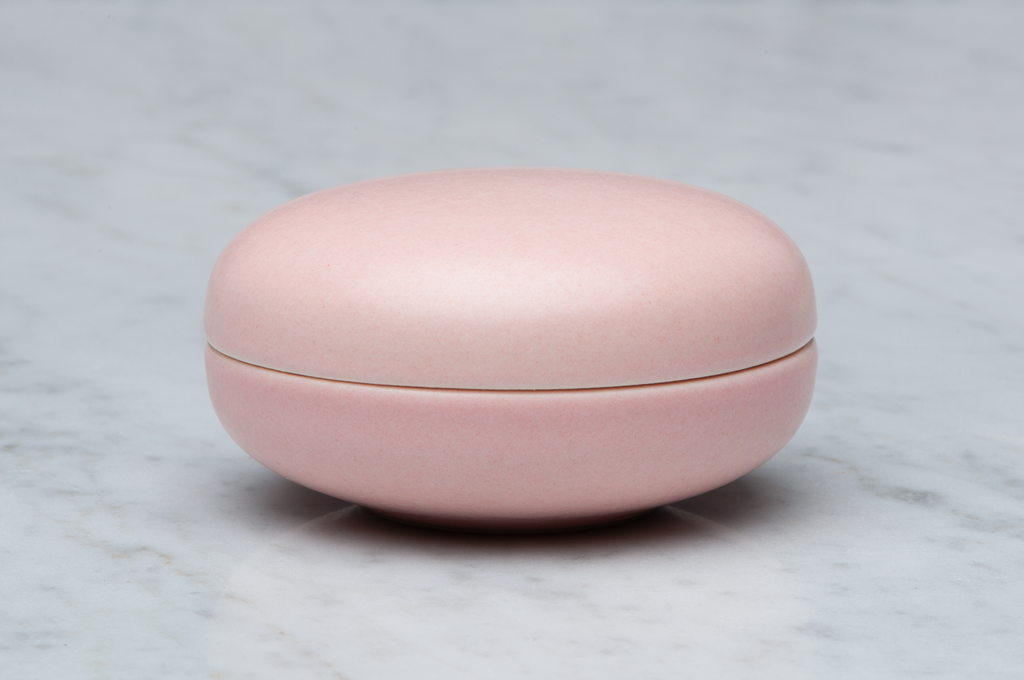 Slät rosa matt keramikask 